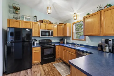 $400,000 | 606 Garfield Avenue, Evansville, WI 53536