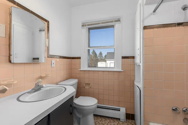 $465,000 | 1643 Aberdeen Street Northeast, Grand Rapids, MI 49505