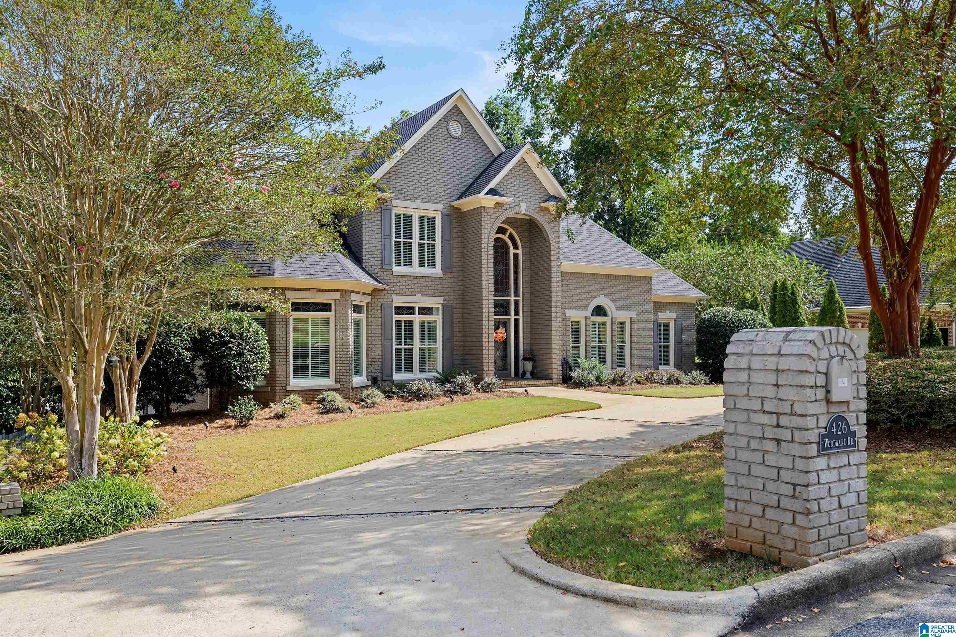 426 Woodward Road Trussville, AL 35173 - Photo 2 of 32