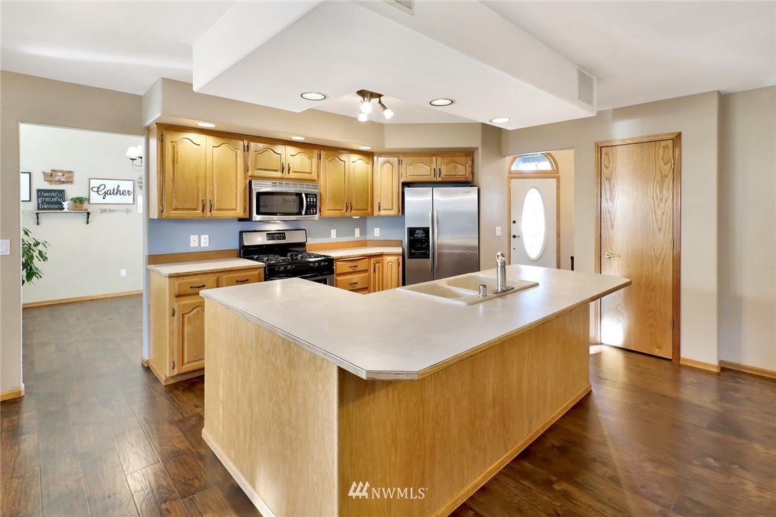 113 Springview Drive Lynden, WA 98264 - Photo 8 of 37 Gallery Image 8