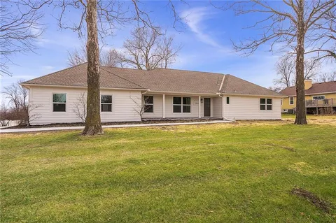 $439,000 | 1913 West Dennis Avenue, Olathe, KS 66061
