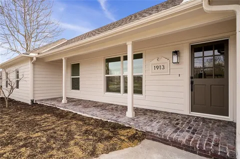 $439,000 | 1913 West Dennis Avenue, Olathe, KS 66061