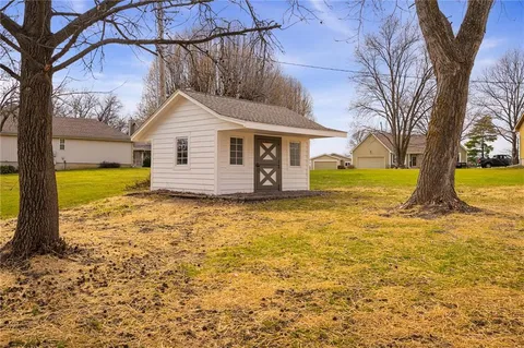 $439,000 | 1913 West Dennis Avenue, Olathe, KS 66061