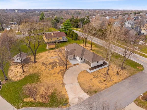 $439,000 | 1913 West Dennis Avenue, Olathe, KS 66061