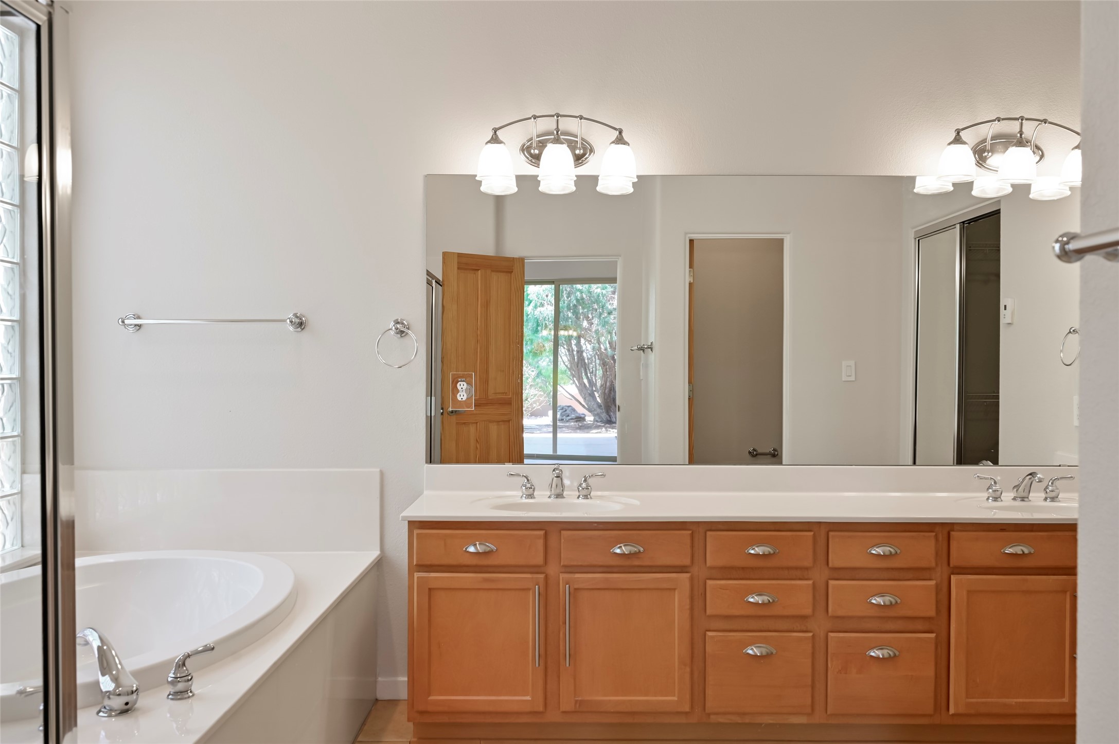 92 Canada Del Rancho Santa Fe, NM 87508 - Photo 26 of 52
