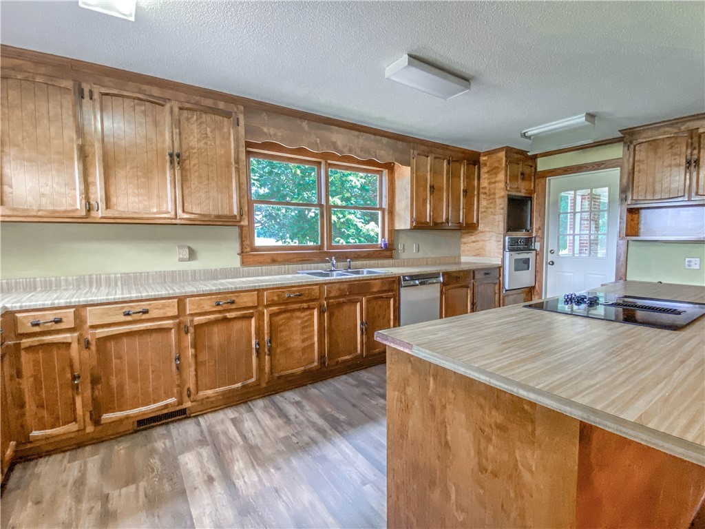 2141 Oakway Road Westminster, SC 29693 - Photo 17 of 48 Gallery Image 17