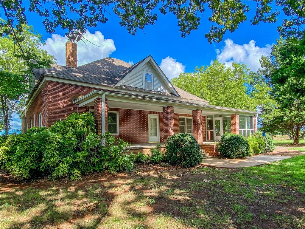 2141 Oakway Road Westminster, SC 29693 - Photo 6 of 48 Gallery Image 6