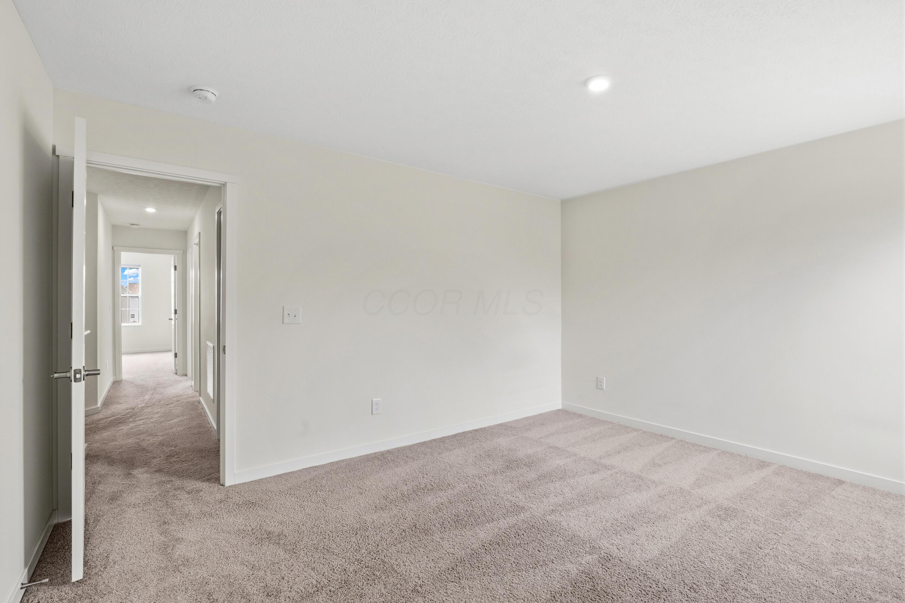 6007 Bears Run Road Columbus, OH 43232 - Photo 16 of 28 AF1A6387