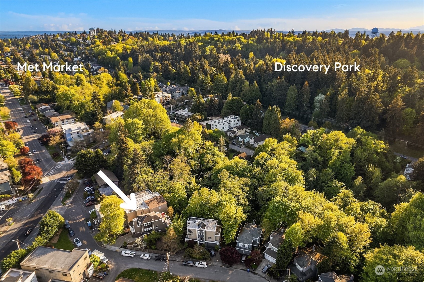4401 Brygger Drive West Seattle, WA 98199 - Photo 35 of 36 a view of an outdoor space