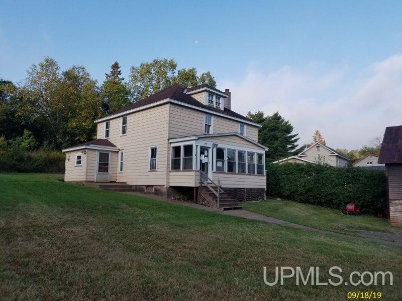 208 Patch Road Negaunee, MI 49866 - Photo 3 of 24