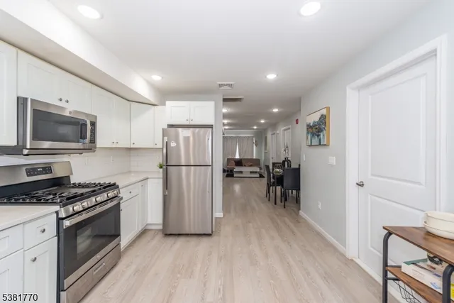 $2,295 | 59 Mercer Street, Unit 3, Paterson, NJ 07524