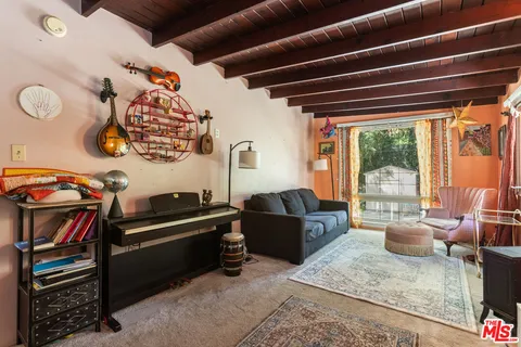 $499,000 | 12205 Spring Trail, Sylmar, CA 91342