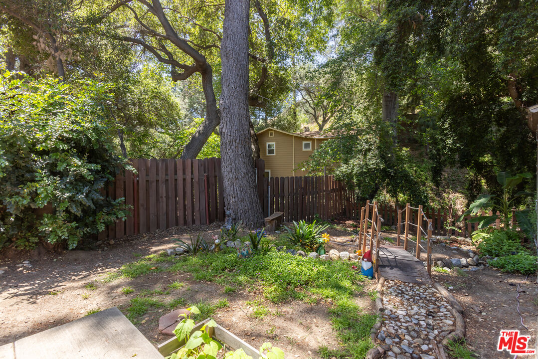 12205 Spring Trail Sylmar, CA 91342 - Photo 27 of 33