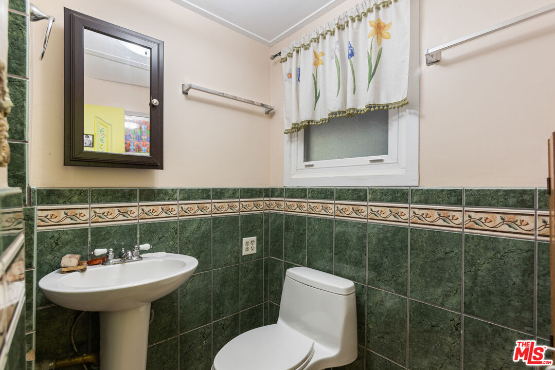 12205 Spring Trail Sylmar, CA 91342 - Photo 33 of 33