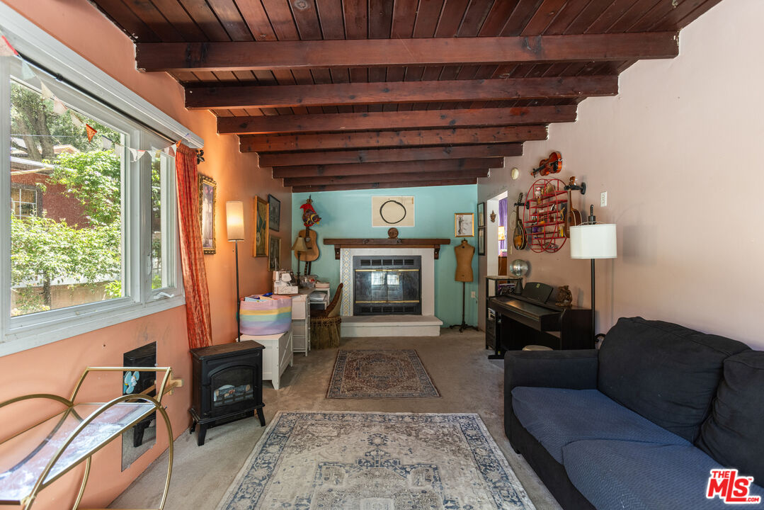 12205 Spring Trail Sylmar, CA 91342 - Photo 9 of 33