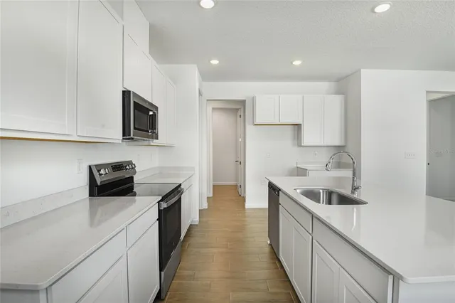 $420,950 | 1015 Wisteria Way, Dundee, FL 33838