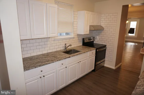 $3,036 | 221 East Wood Street, Norristown, PA 19401