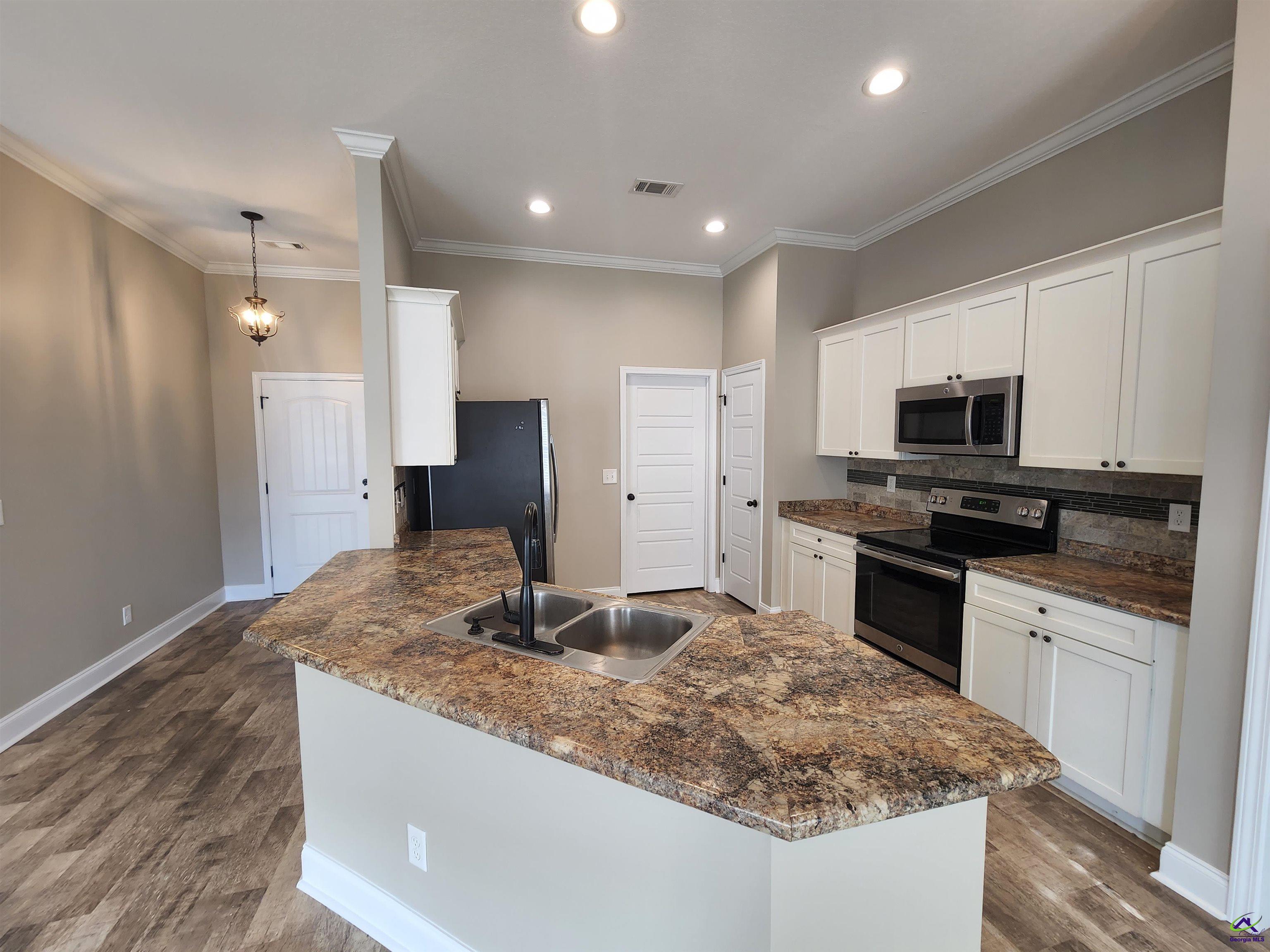 107 Gloucester Road Bonaire, GA 31005 - Photo 4 of 21