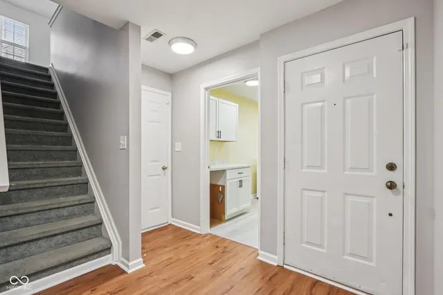 $299,900 | 1184 Threshing Court, Indianapolis, IN 46229