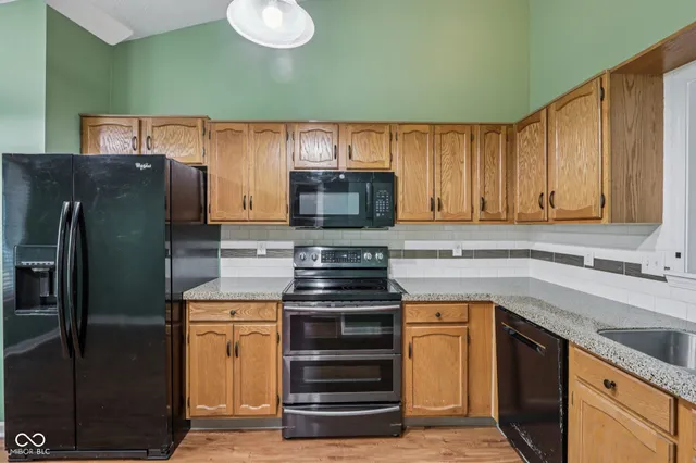 $299,900 | 1184 Threshing Court, Indianapolis, IN 46229