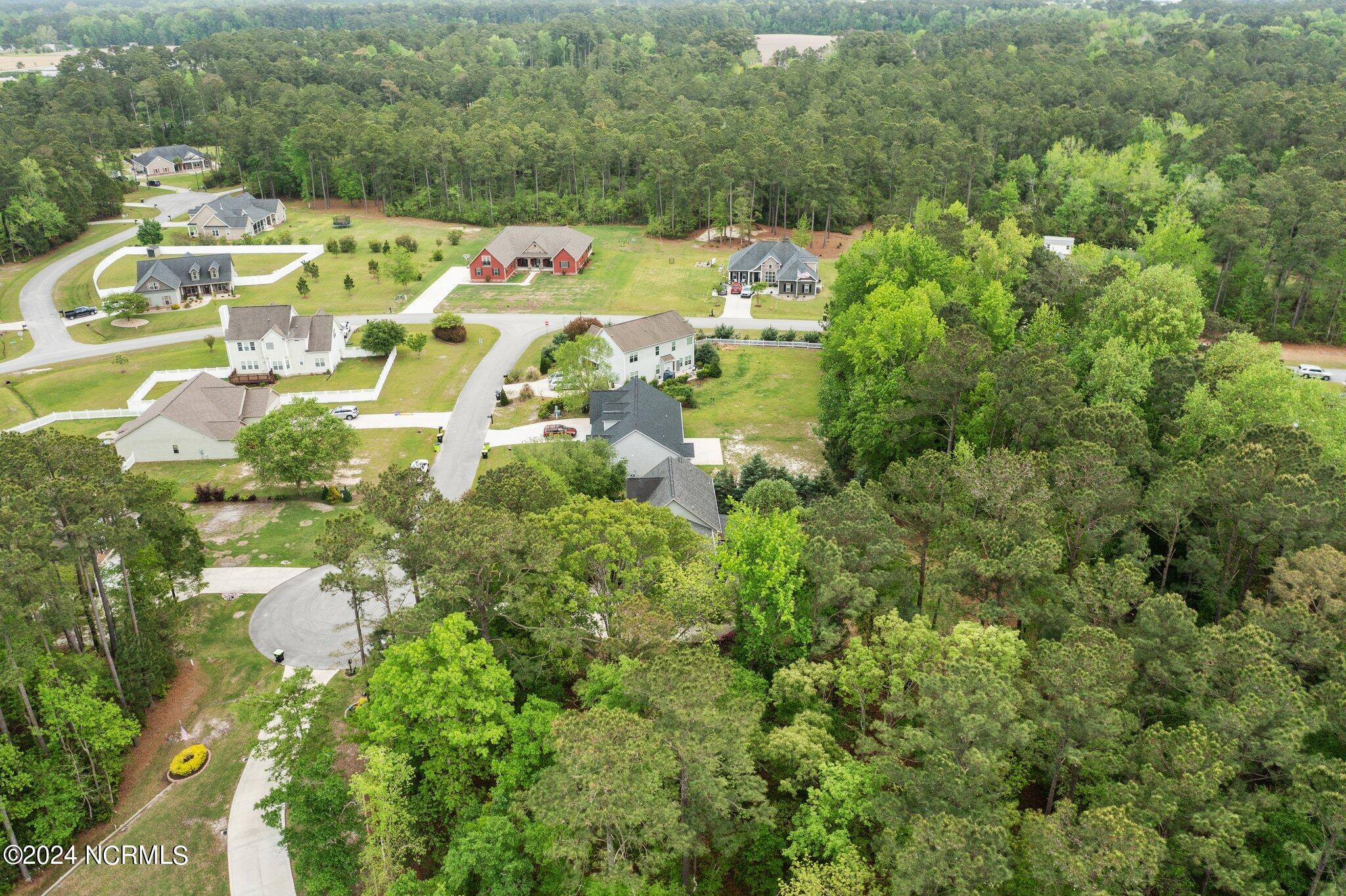 307 Joans Ridge Stella, NC 28582 - Photo 7 of 12 307 5