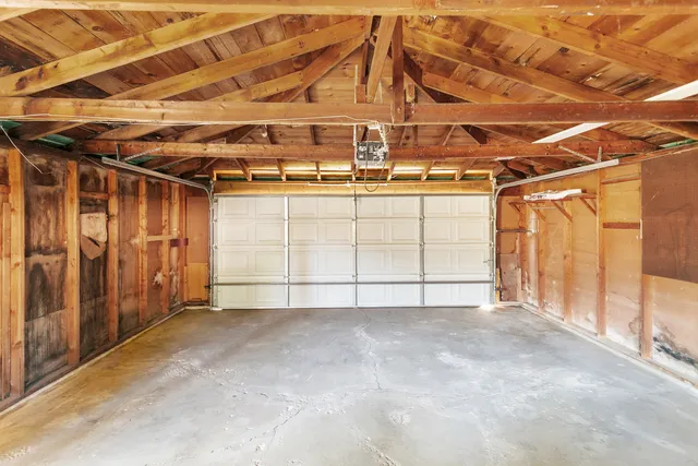 a view of a garage