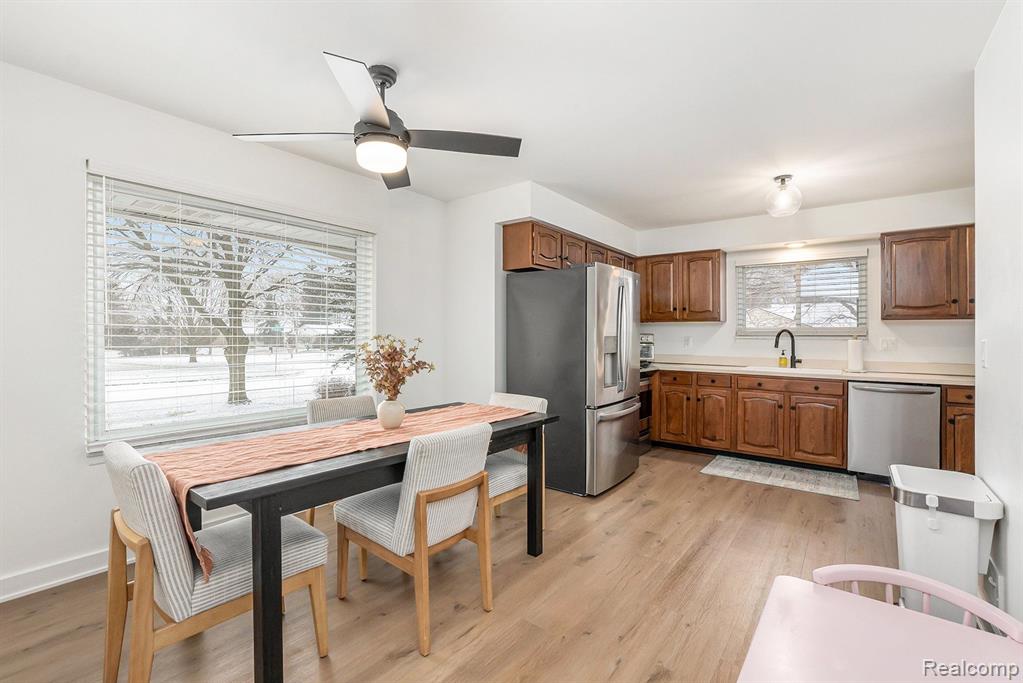 2221 Flanders Drive Rochester Hills, MI 48307 - Photo 8 of 28