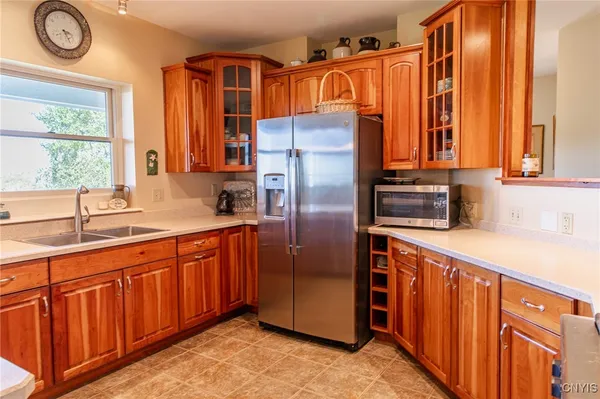 $1,075,000 | 5857 East Lake Road, Cazenovia, NY 13035