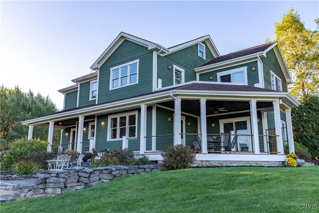 $1,075,000 | 5857 East Lake Road, Cazenovia, NY 13035