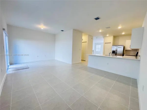 $3,200 | 2527 Southeast 29th Street, Homestead, FL 33035