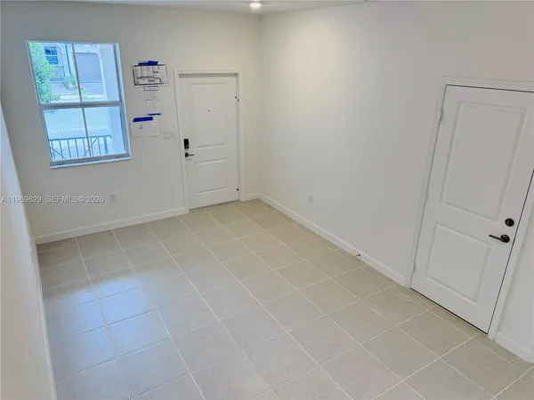 $3,200 | 2527 Southeast 29th Street, Homestead, FL 33035