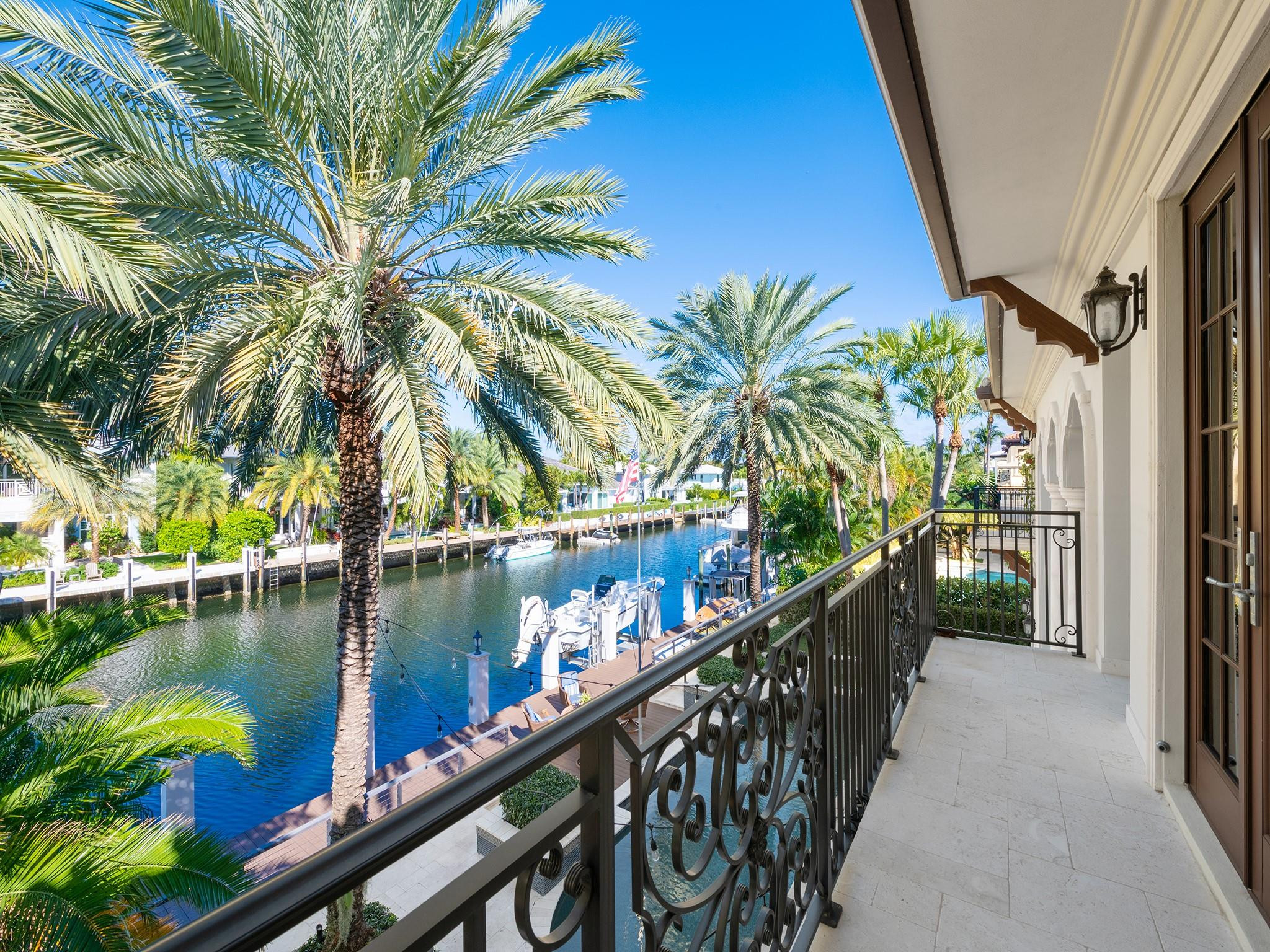 2319 Northeast 28th Street Lighthouse Point, FL 33064 - Photo 30 of 59 Photo 30