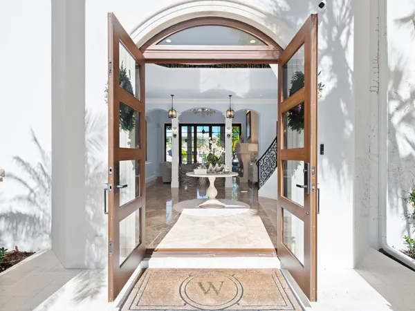 $6,995,000 | 2319 Northeast 28th Street, Lighthouse Point, FL 33064