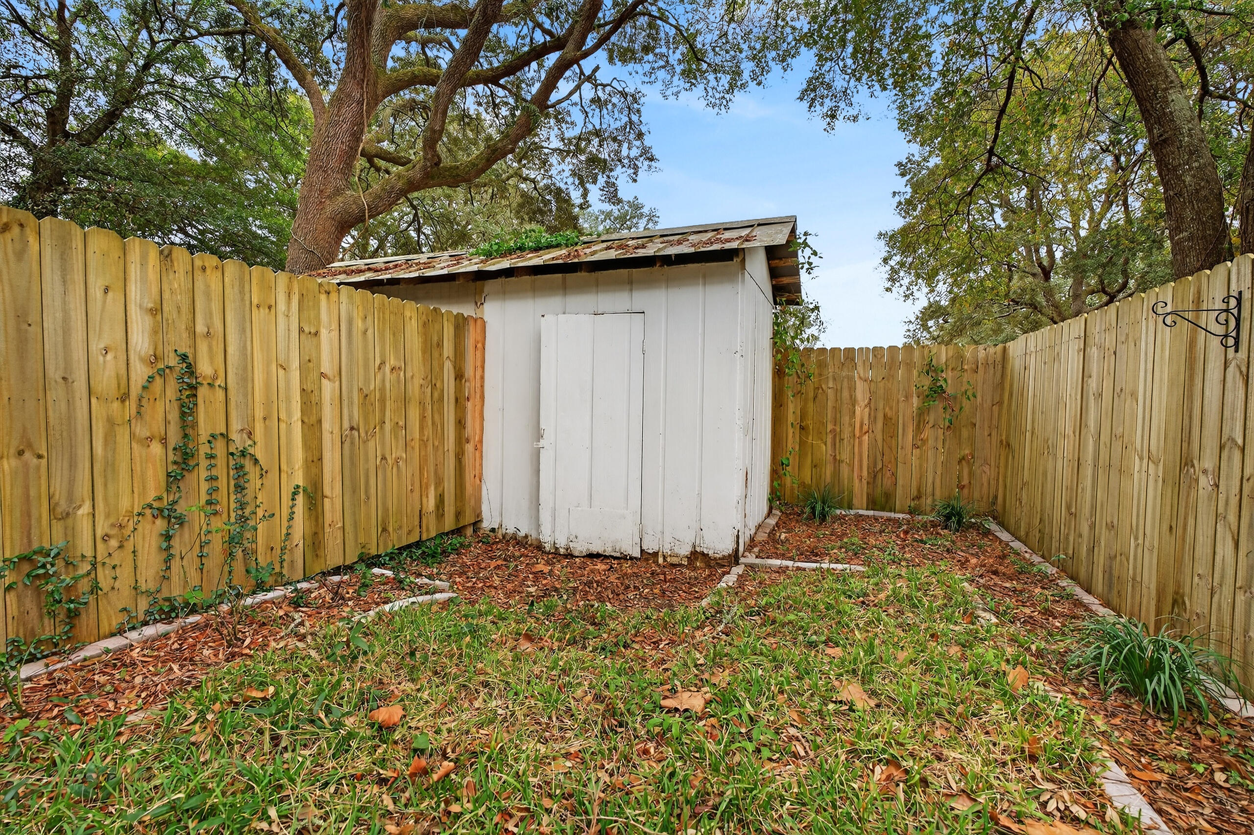 35 10th Street, Unit D Shalimar, FL 32579 - Photo 22 of 33 a view of a pathway of a yard