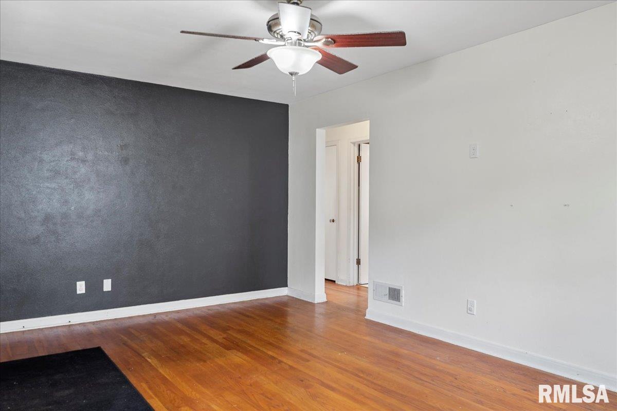 2209 South Spring Street Springfield, IL 62704 - Photo 6 of 34