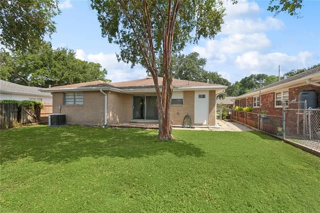 $2,100 | 3624 45th Street, Metairie, LA 70001