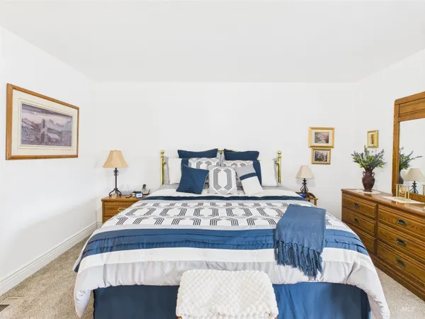 $345,000 | 11 North 3rd W Street, Paul, ID 83347