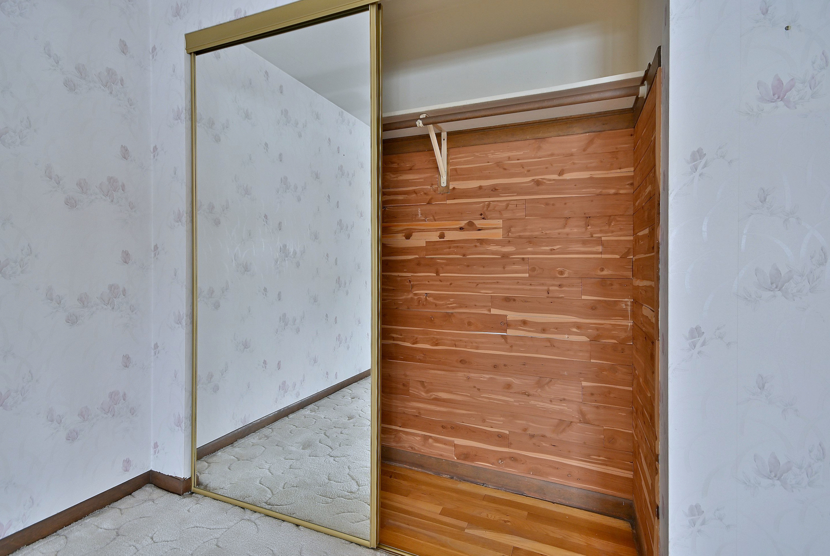 231 North Flora Parkway Addison, IL 60101 - Photo 16 of 39 a bathroom with a glass door shower