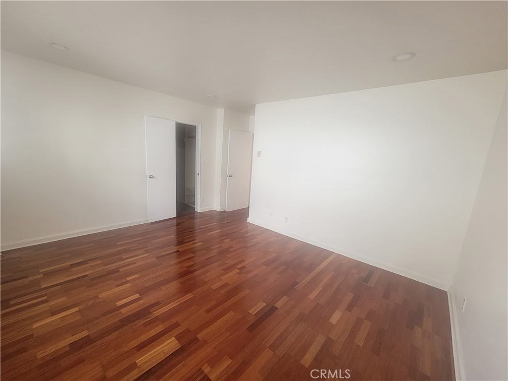 1840 Camden Avenue, Unit 202 Los Angeles, CA 90025 - Photo 12 of 32