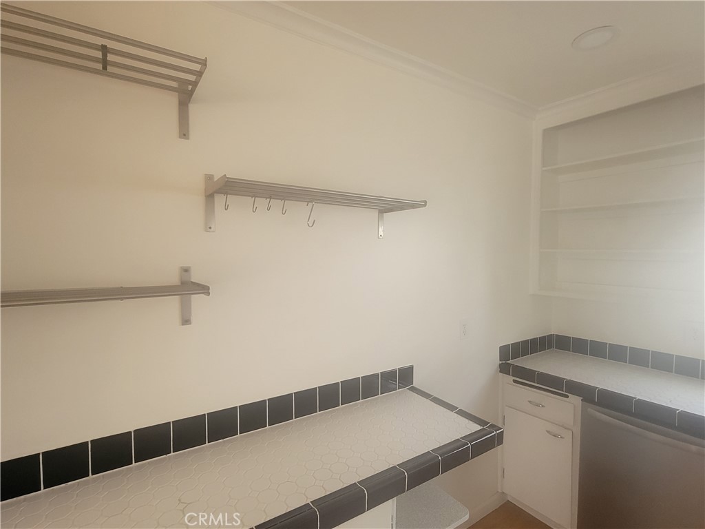 1840 Camden Avenue, Unit 202 Los Angeles, CA 90025 - Photo 22 of 32