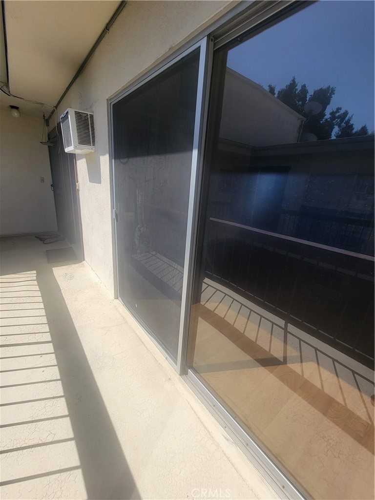 1840 Camden Avenue, Unit 202 Los Angeles, CA 90025 - Photo 23 of 32