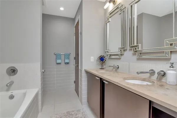 $609,900 | 111 North 12th Street, Unit 1712, Tampa, FL 33602