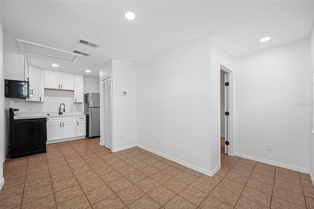 5109 Horton Road, Unit B Plant City, FL 33567 - Photo 2 of 12