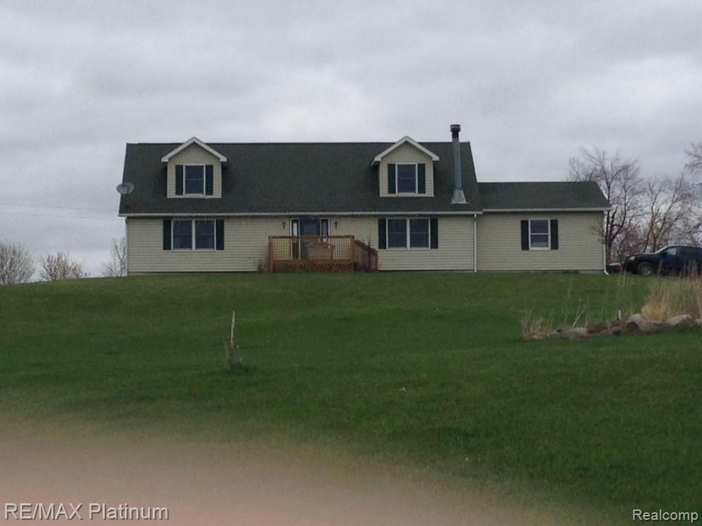 9106 Robb Road Fowlerville, MI 48836 - Photo 1 of 24 IMG_4216.jpg