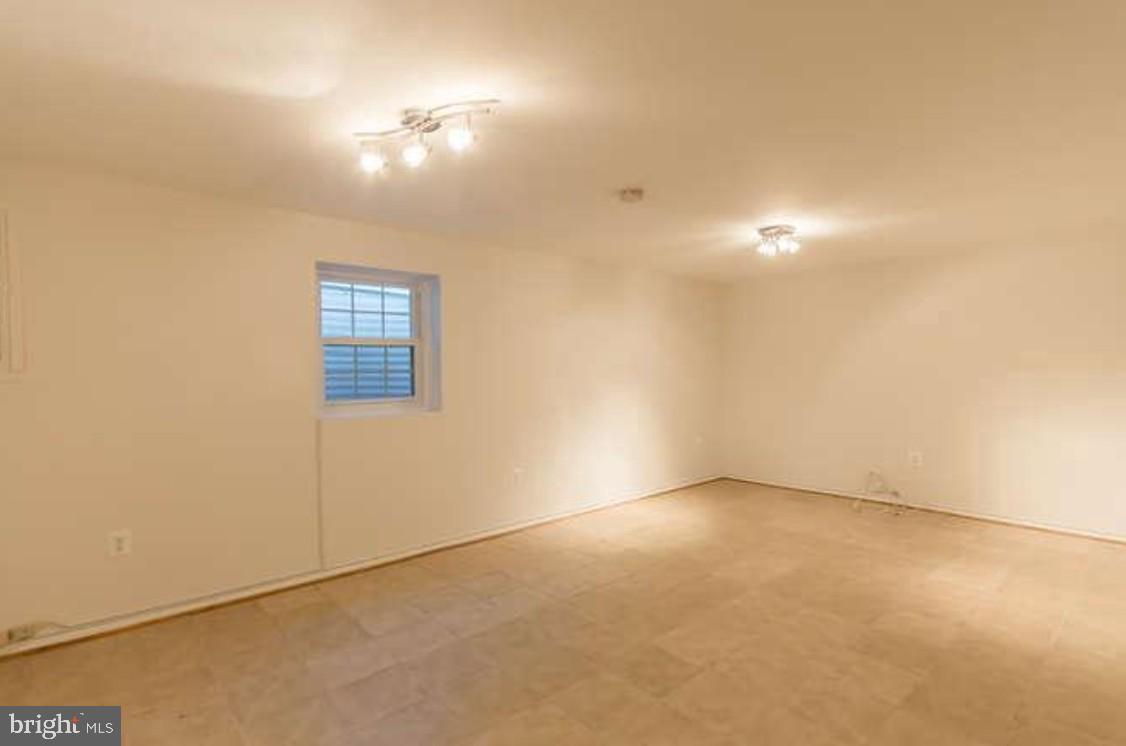 8302 Moline Place Springfield, VA 22153 - Photo 22 of 27