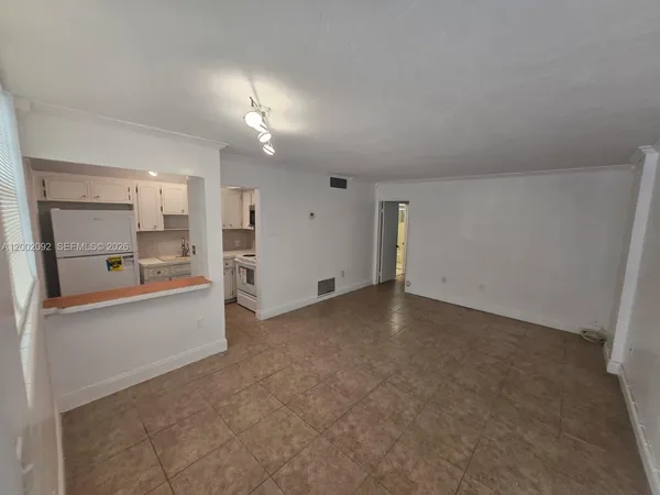 $1,600 | 1515 Northeast 125th Terrace, Unit 107, North Miami, FL 33161