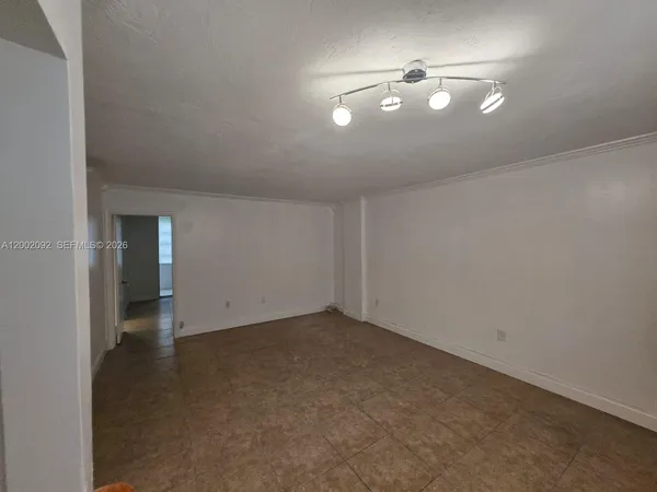 $1,600 | 1515 Northeast 125th Terrace, Unit 107, North Miami, FL 33161