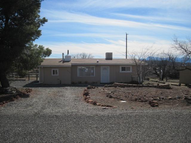 4725 Kerry Drive, Unit 3 Rimrock, AZ 86335 - Photo 1 of 4 Front