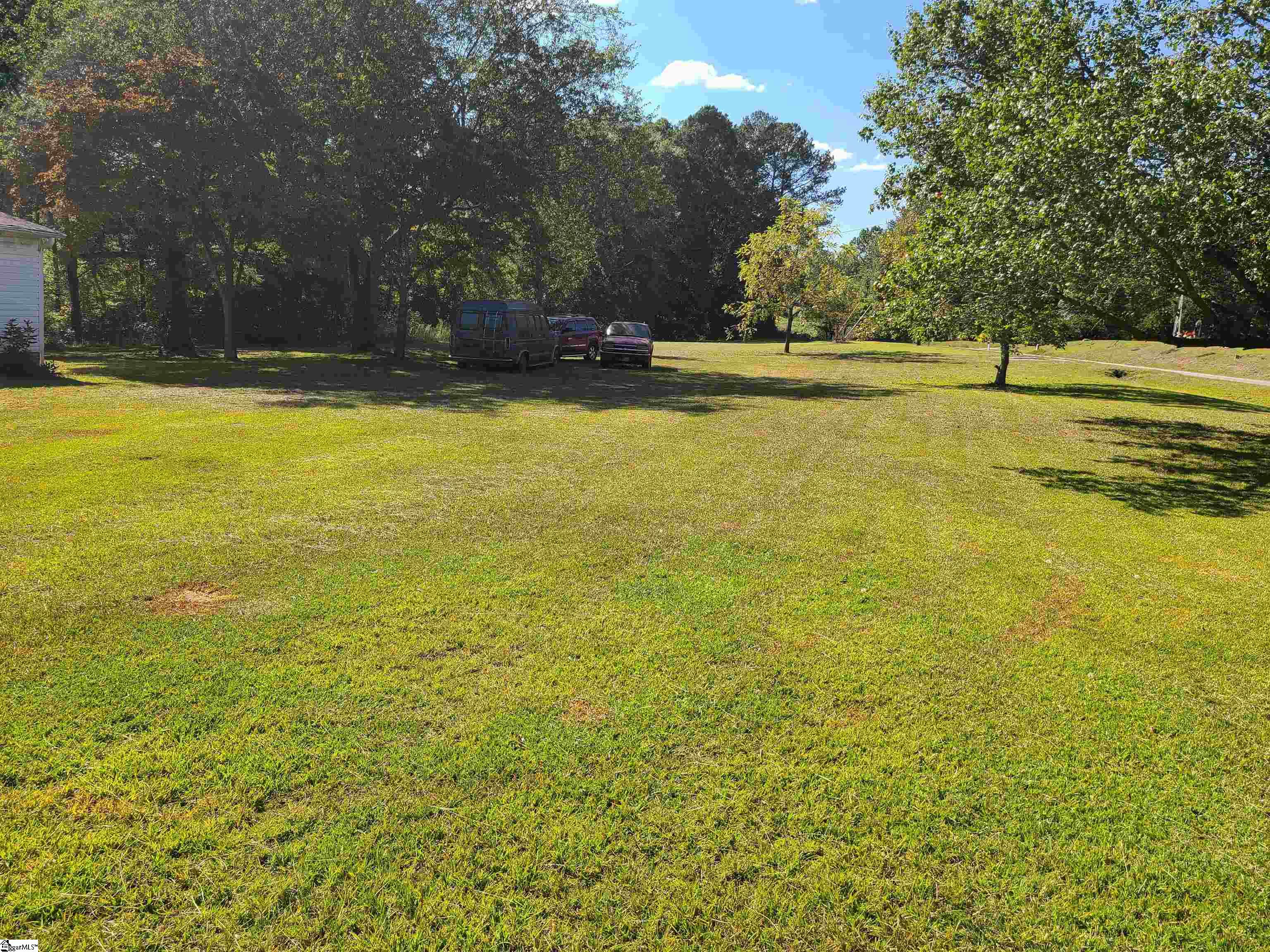 331 Riggins Road Pickens, SC 29671 - Photo 3 of 32