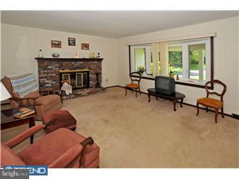 2331 Winding Road Hatboro, PA 19040 - Photo 3 of 12 Gallery Image 3